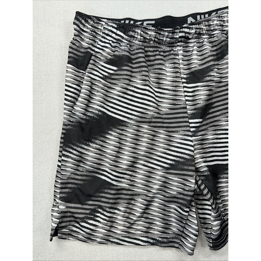 Nike Dri-FIT Men's Shorts Large  Black White Striped Swoosh Athletic - Picture 2 of 7